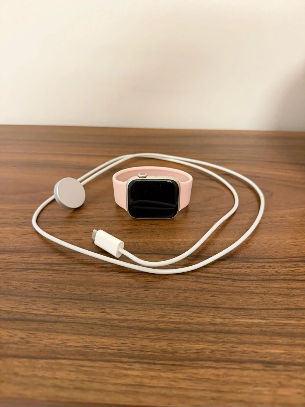 Apple Watch with Light Pink Silicone Band Series 8 45 MM